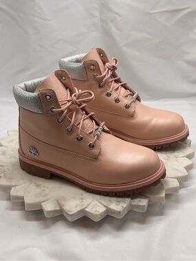Timberland Women's Premium 6"  WP Boots Sz Us 6 Light Pink Silver Collar  EU 39